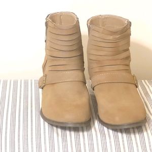 Vanity Women's size 10 Medium Brown Ankle Boots